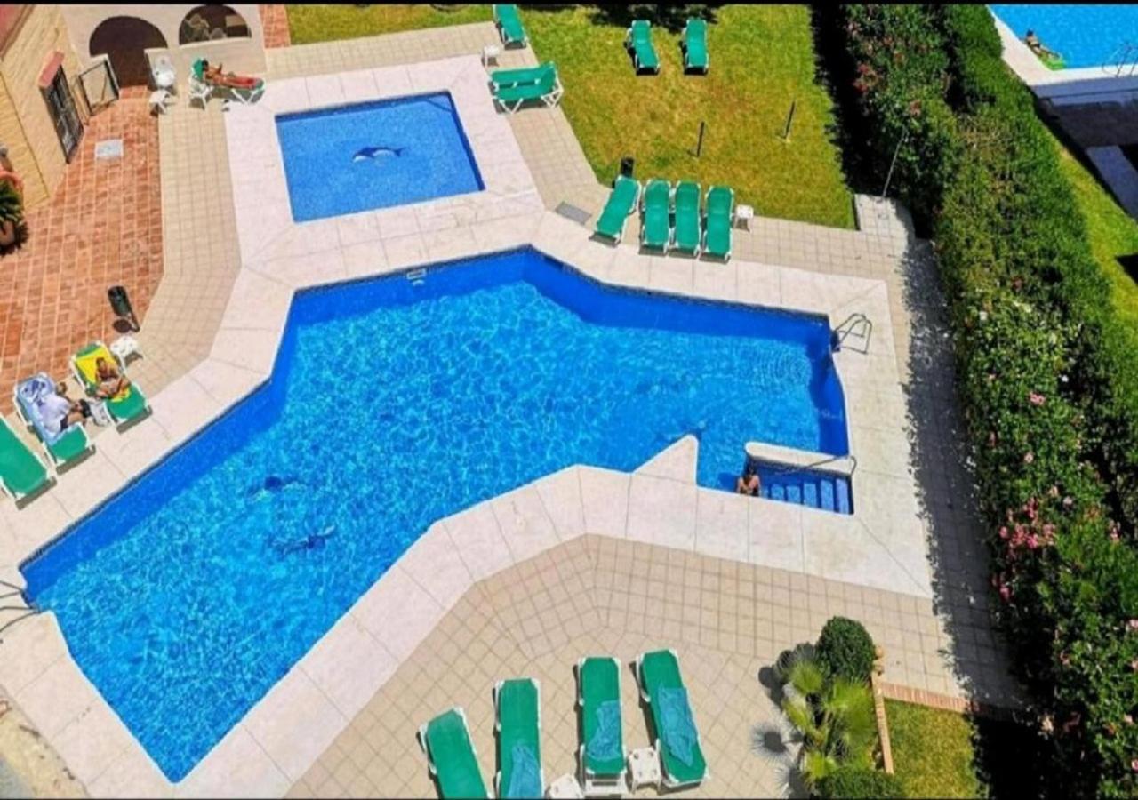 Apartment Club Playa Flores Торремолинос Экстерьер фото