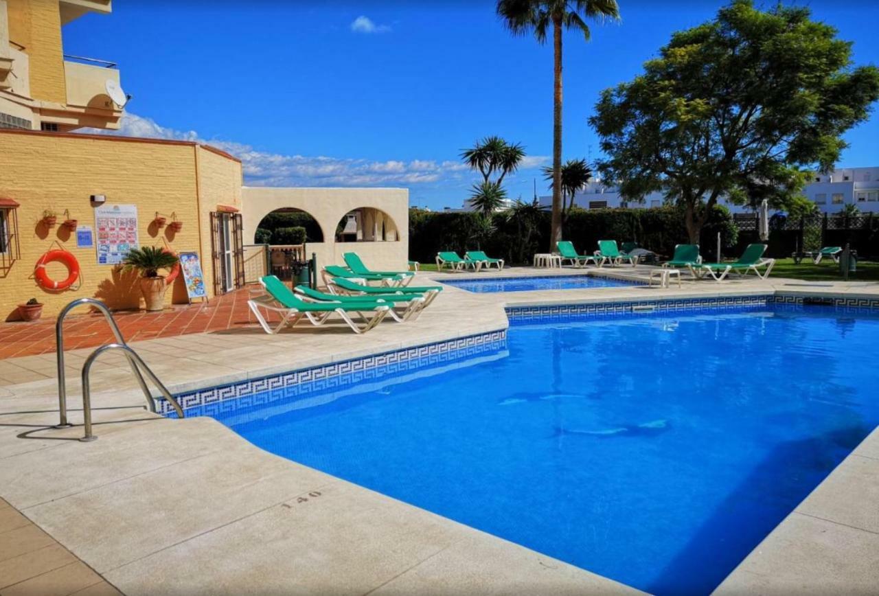 Apartment Club Playa Flores Торремолинос Экстерьер фото